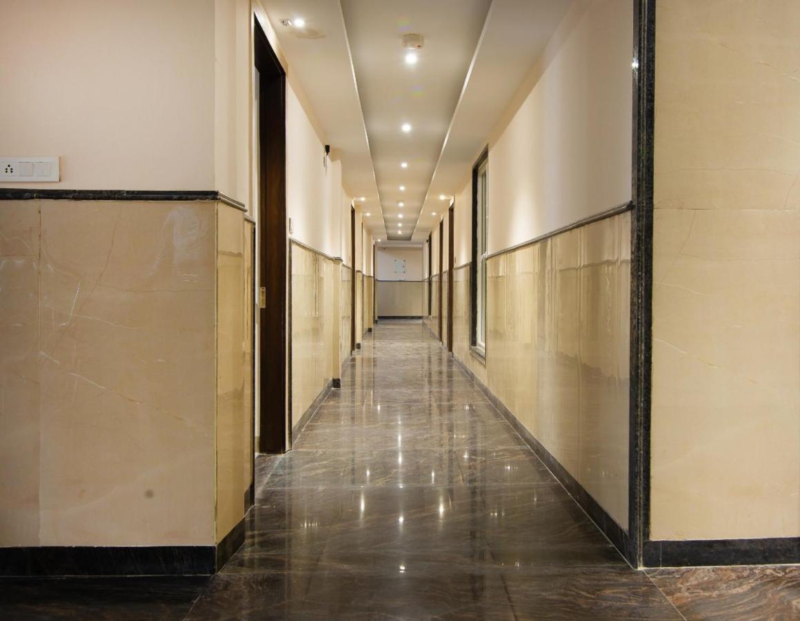 Hotel Ivy Plaza Luxury New Delhi Eksteriør bilde